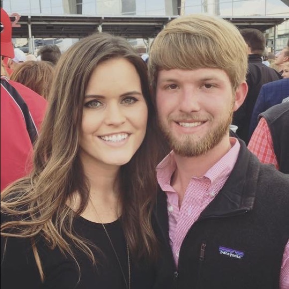 Meet your Posher, Carly - Picture 2 of 2